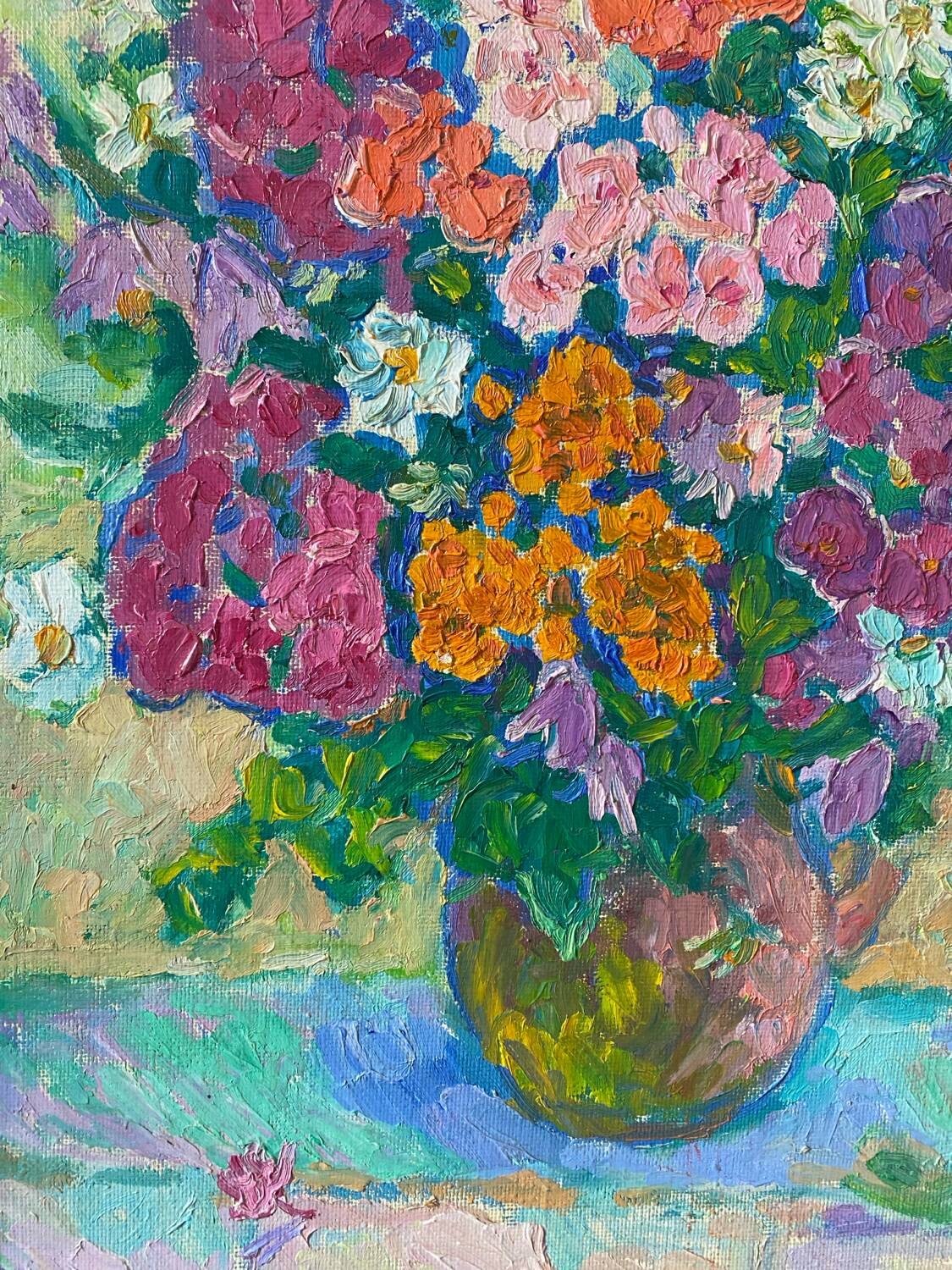 Fleurs signé école russe XXeme siècle