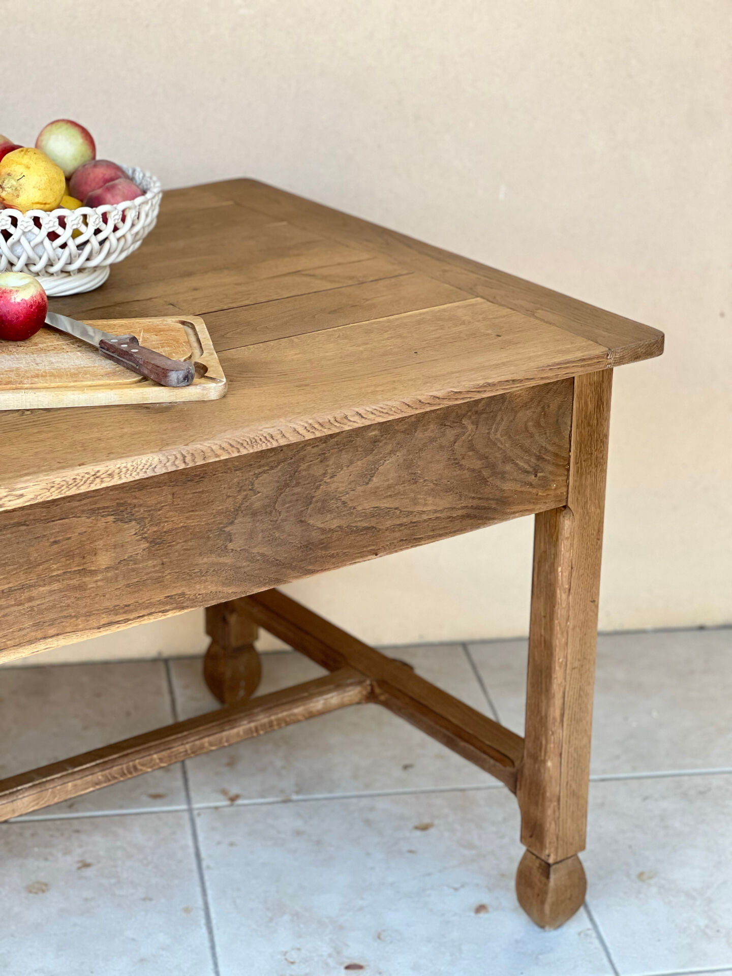 Office table