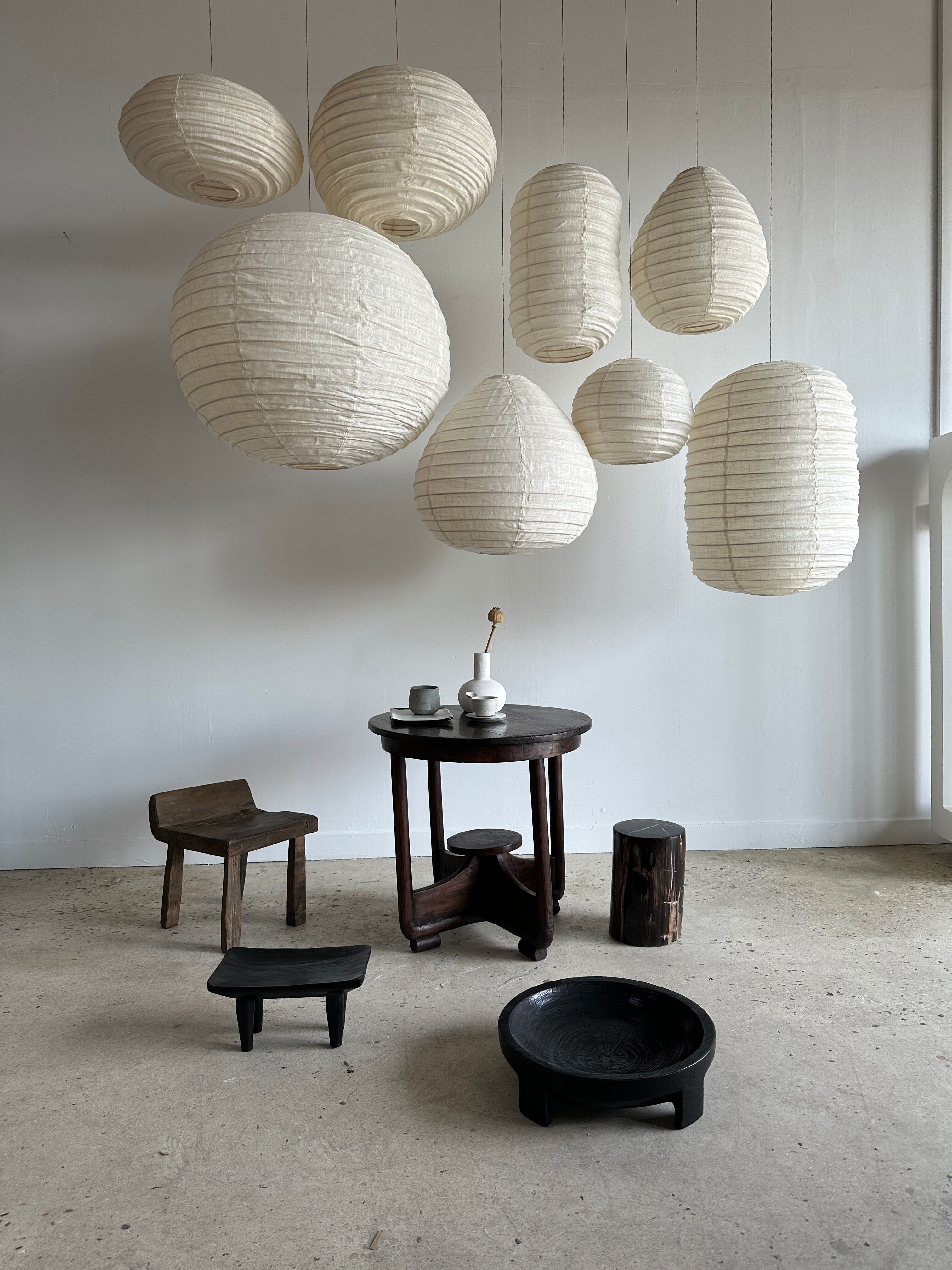 Suspension in rattan and natural japanese linen in the shape of a drop