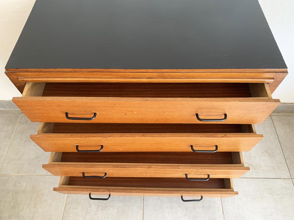 Vintage wooden chest of drawers