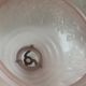 Globe en verre opaque rose luminaire art nouveau
