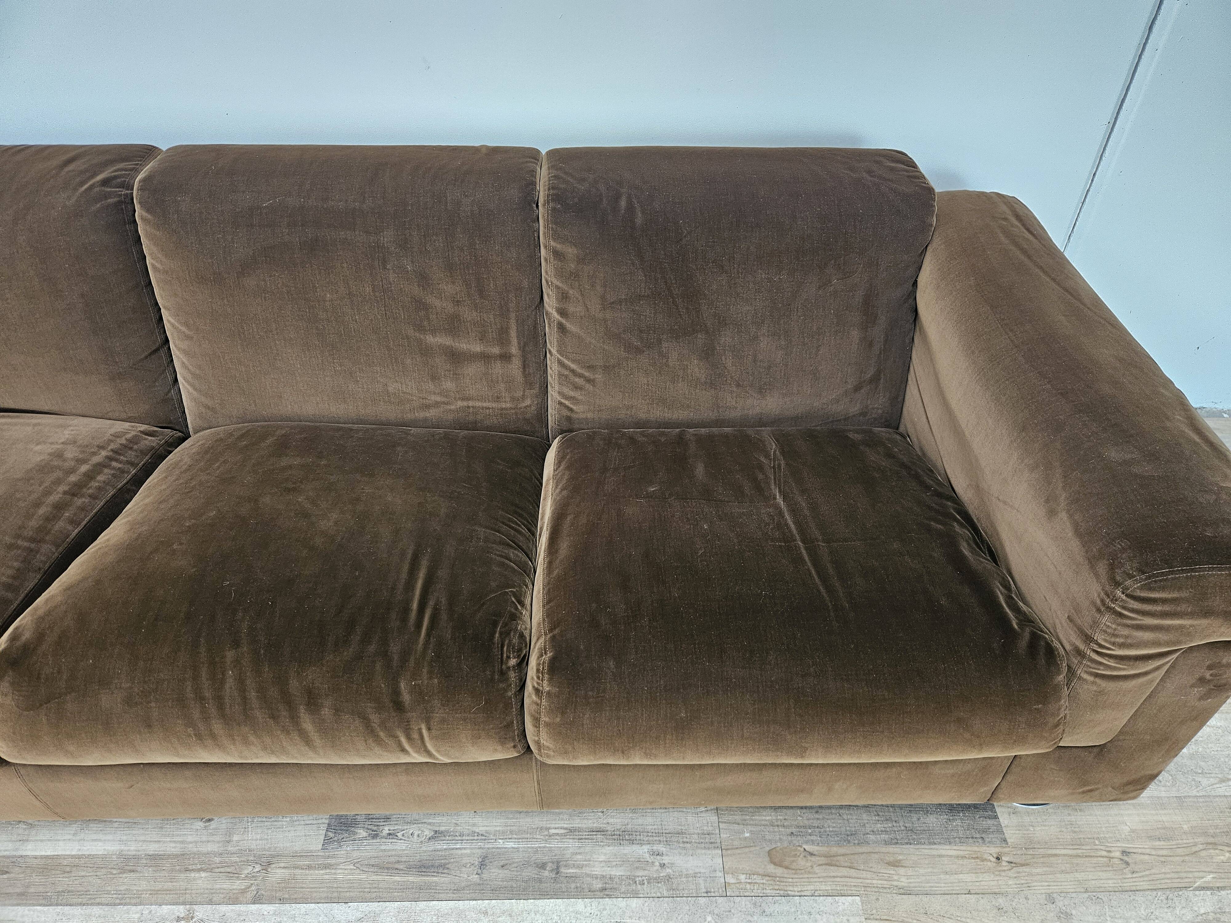 Tecno D120 three-seater sofa by Valeria Borsani and Alfredo Bonetti, 1966