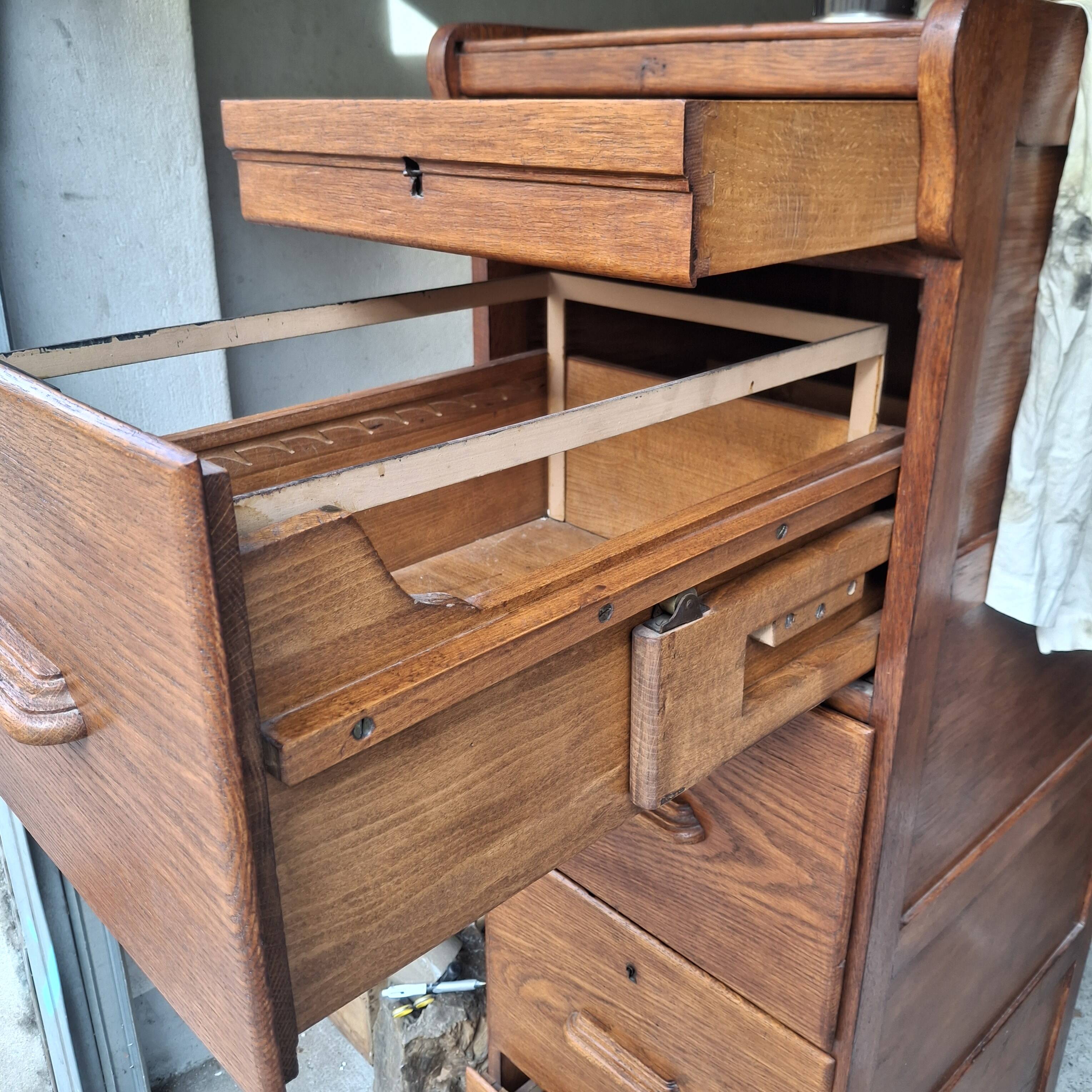 Old notary's furniture. Trade furniture in oak.