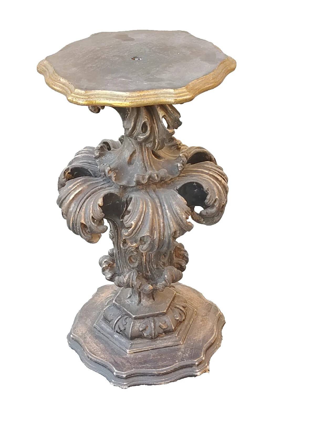 Baroque pedestal sculpted in silver and gold, Florence, 20th century