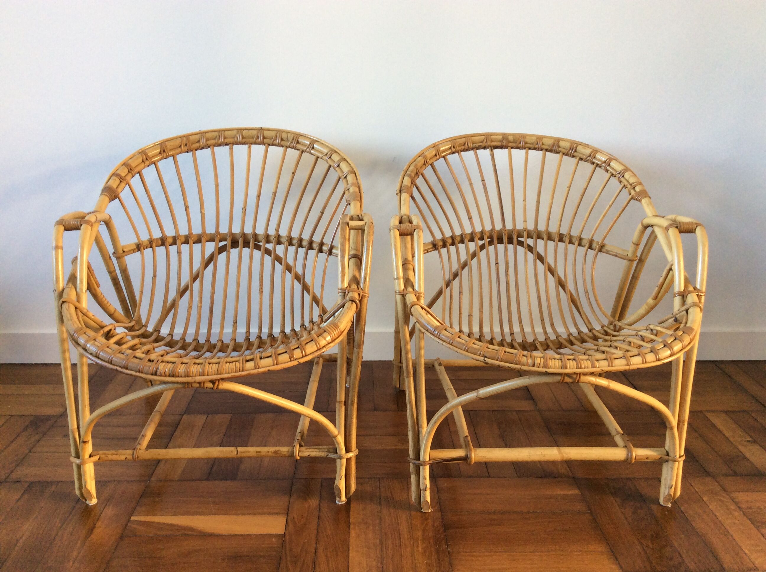 Bench and 2 rattan chairs