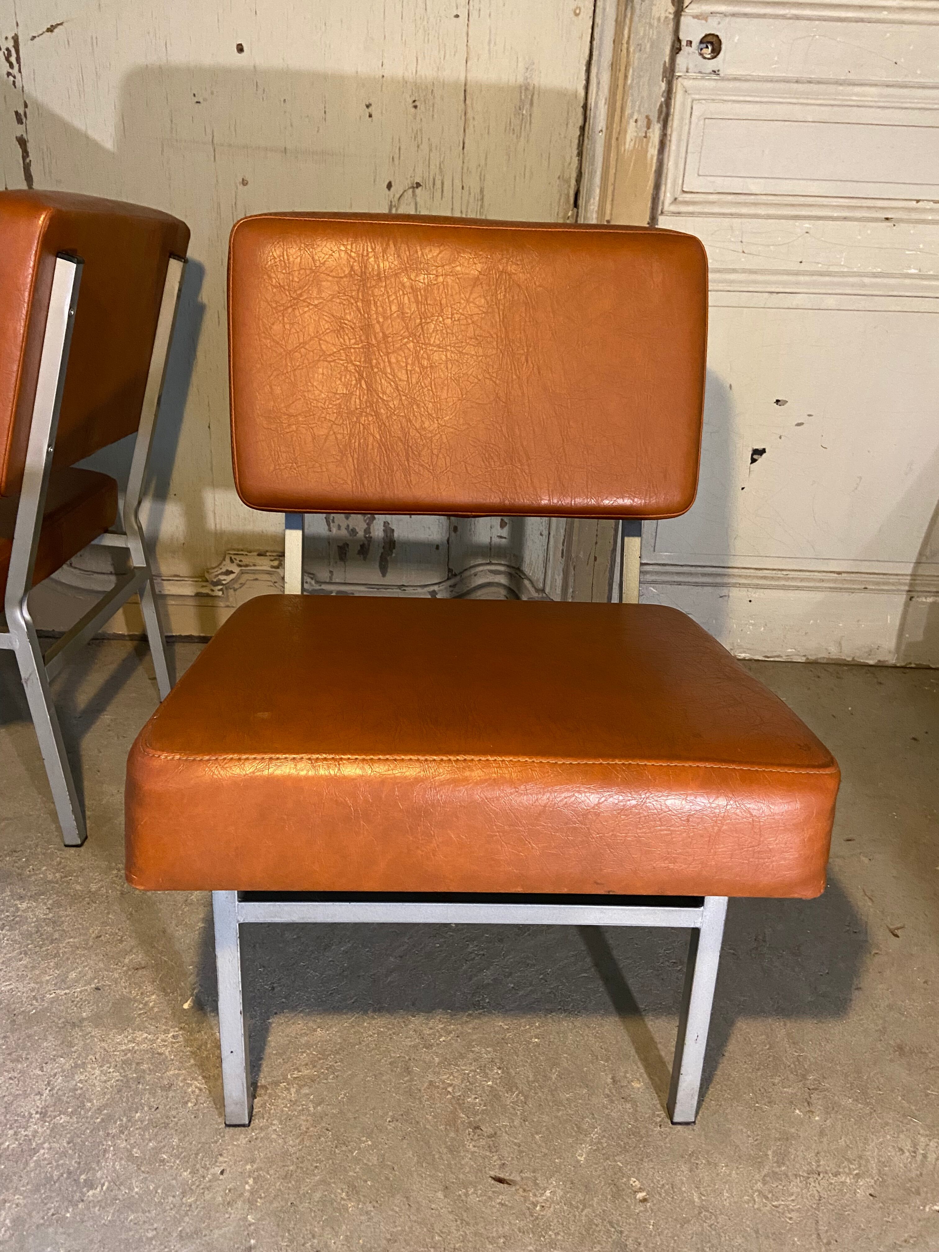 Pair of modernist low chairs in skai camel vintage 60s/70s