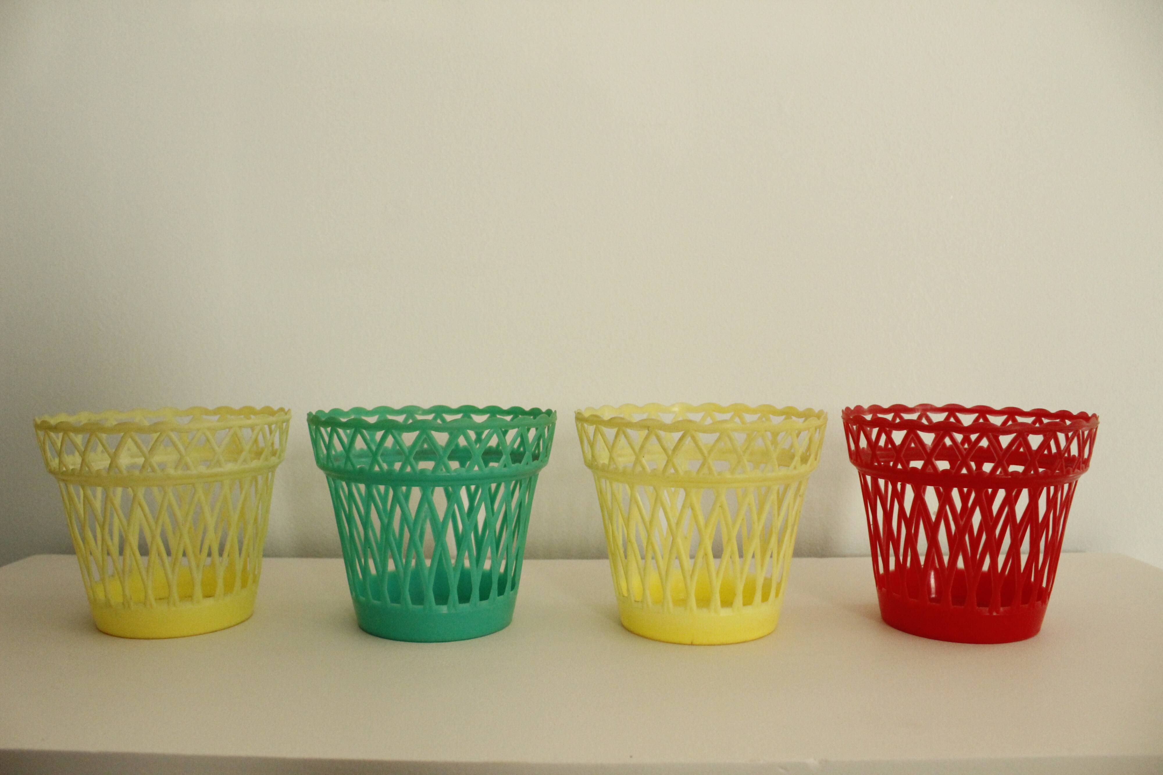 Set of 4 vintage plastic pot covers - model "SYLA"