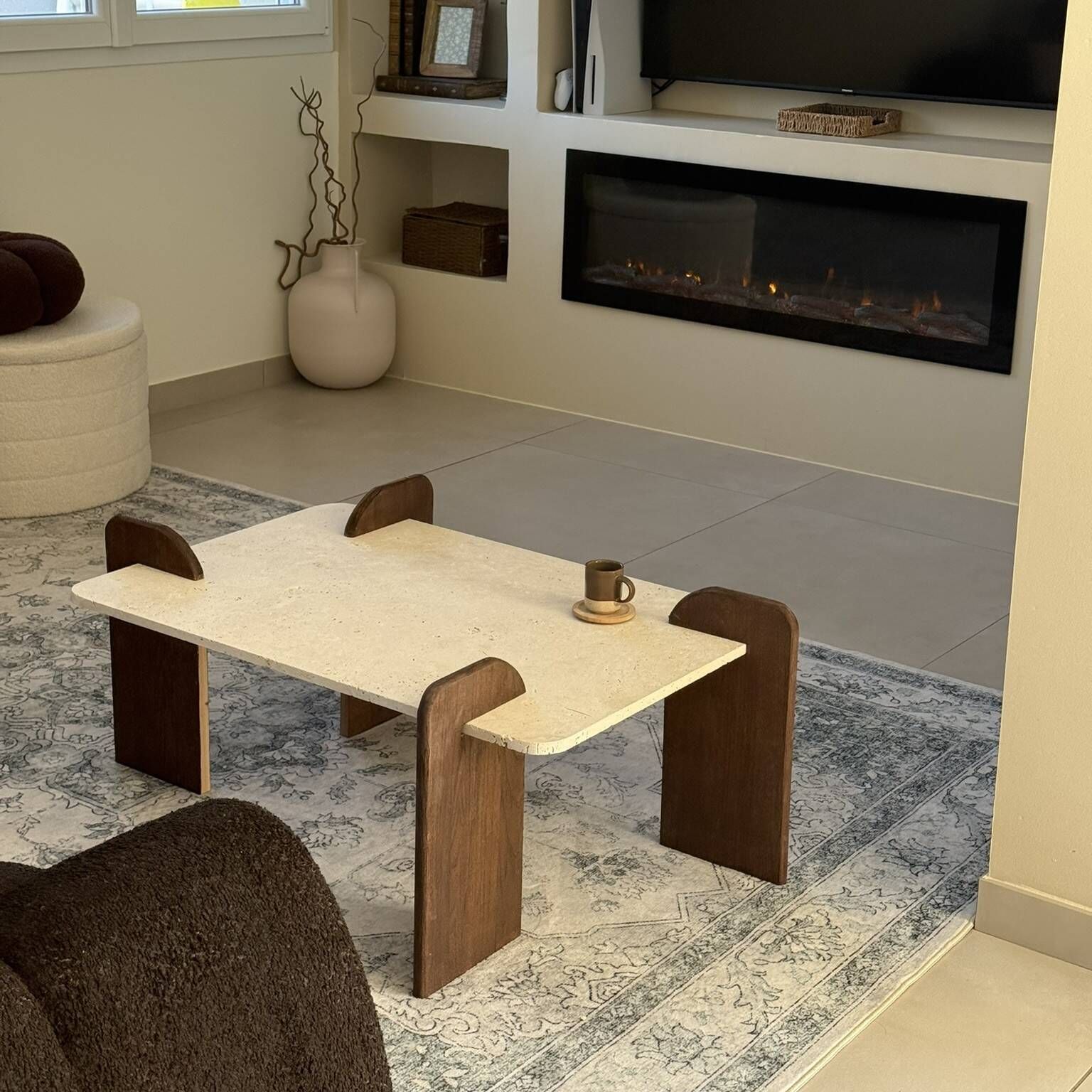 Table basse "sira" travertin et bois