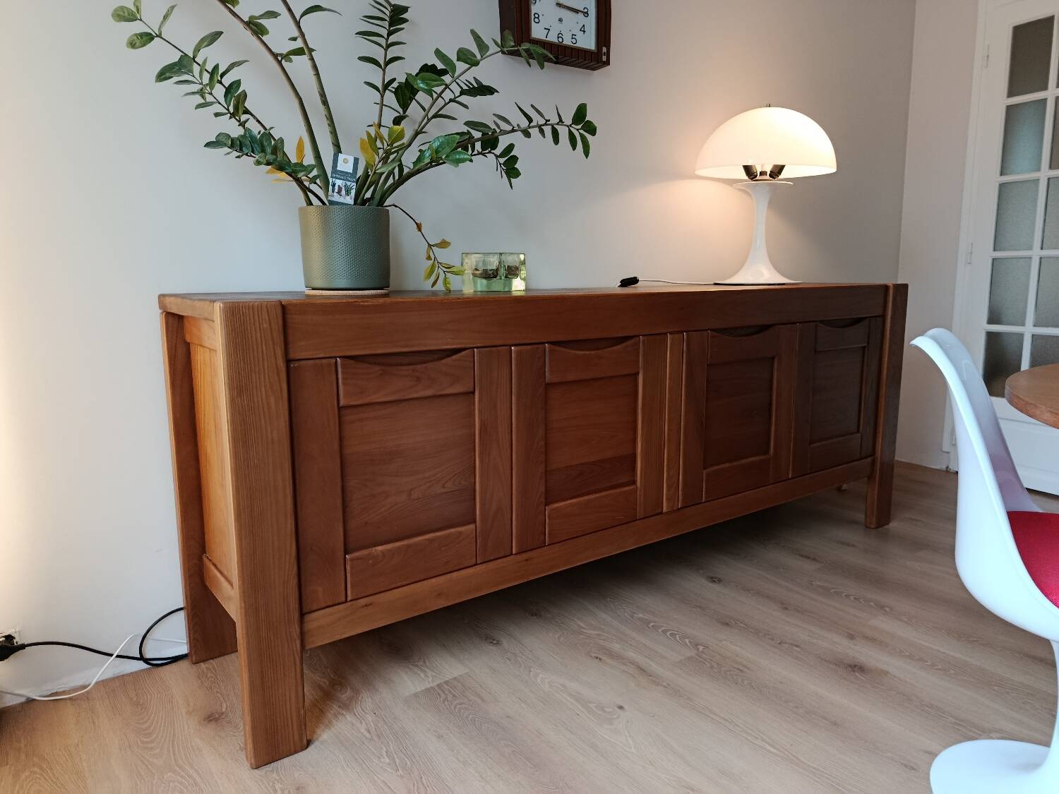 Brutalist enfilade Regain house