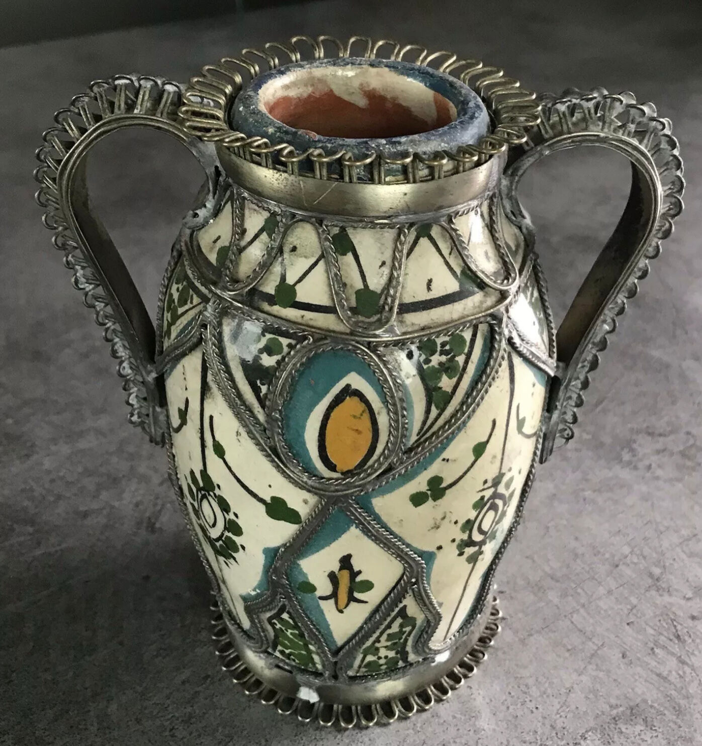 Old safi pottery vase in polychrome paint and metal sculpture décor 14 cm