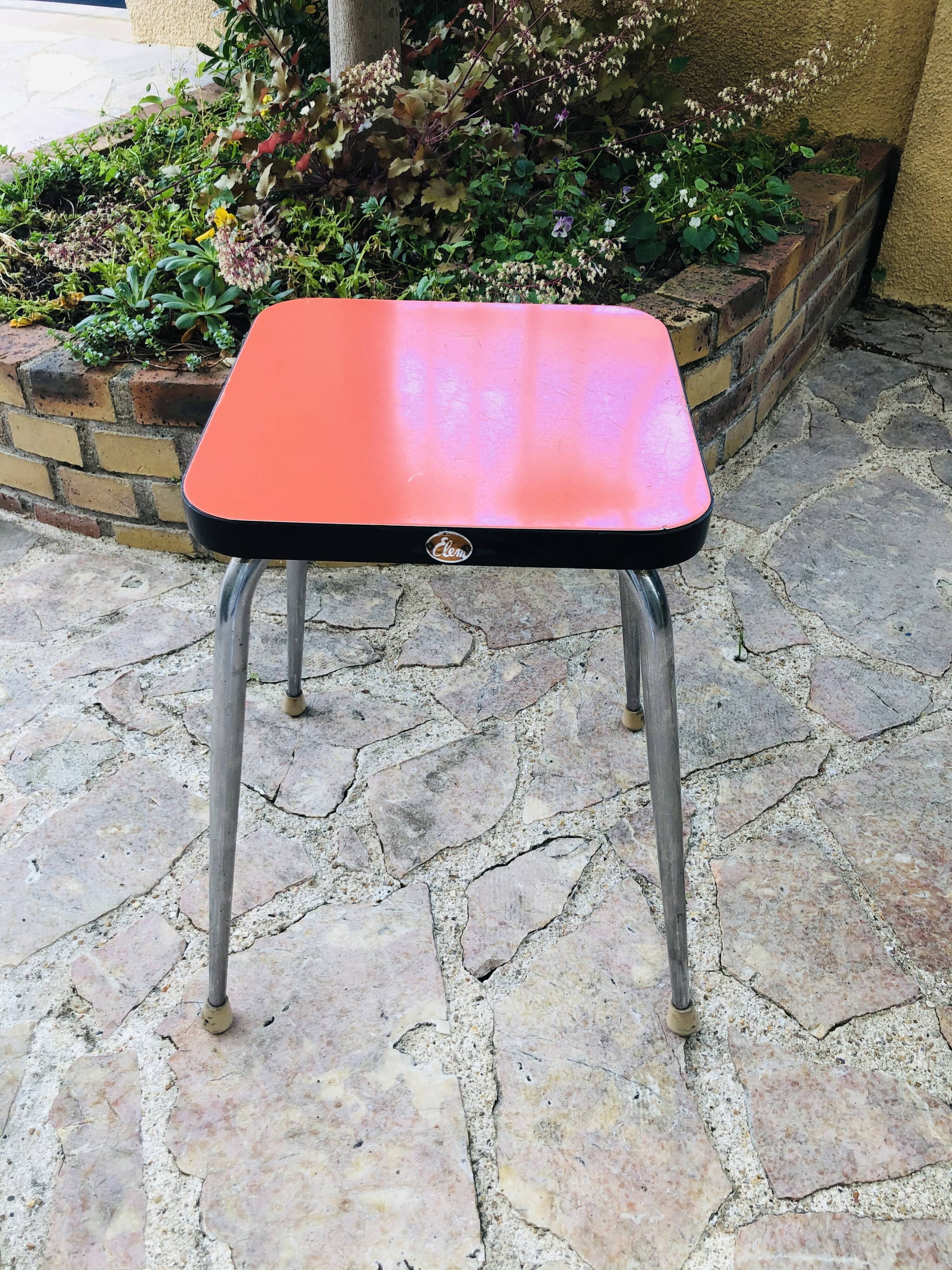 Tabouret vintage en formica