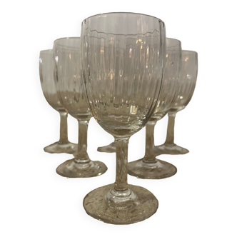 6 ribbed glass stemmed glasses