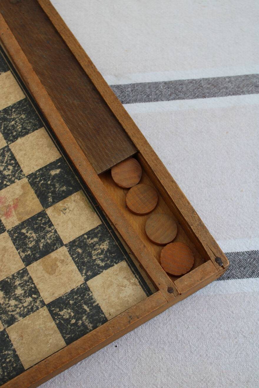 Old game of the goose
