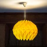 Lampe moderne en acrylique jaune du milieu du siècle