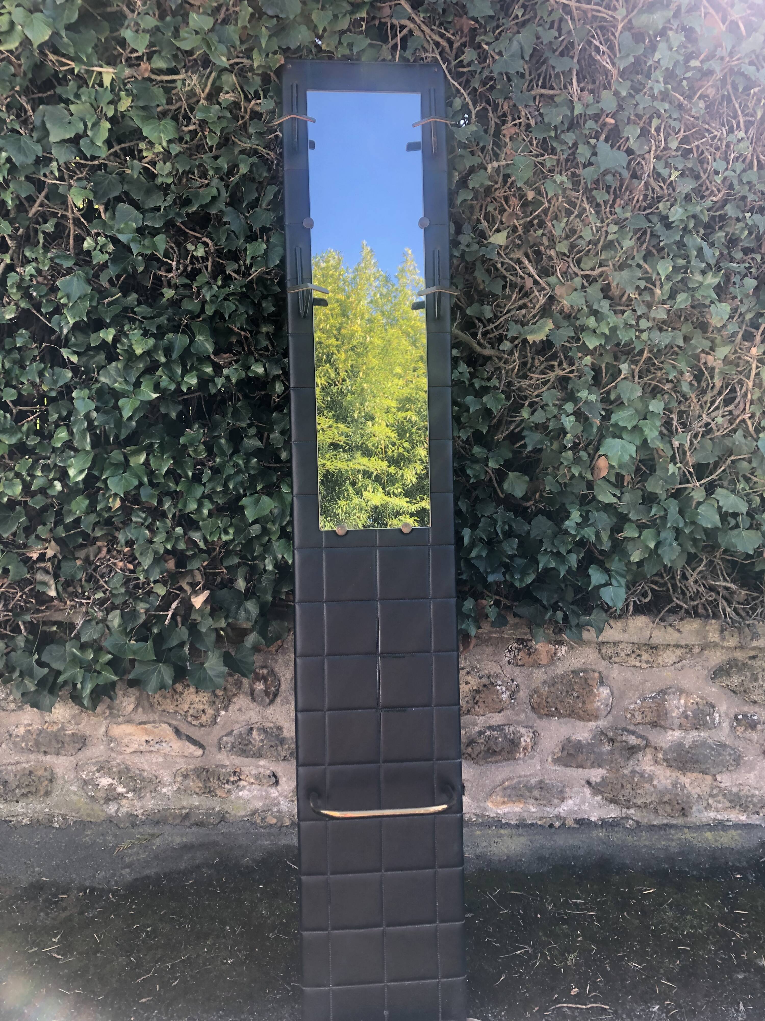 Wall-mounted coat rack wardrobe 50s vintage