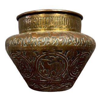 Cache-pot orientaliste en cuivre finement ciselé époque fin 18eme début 19eme