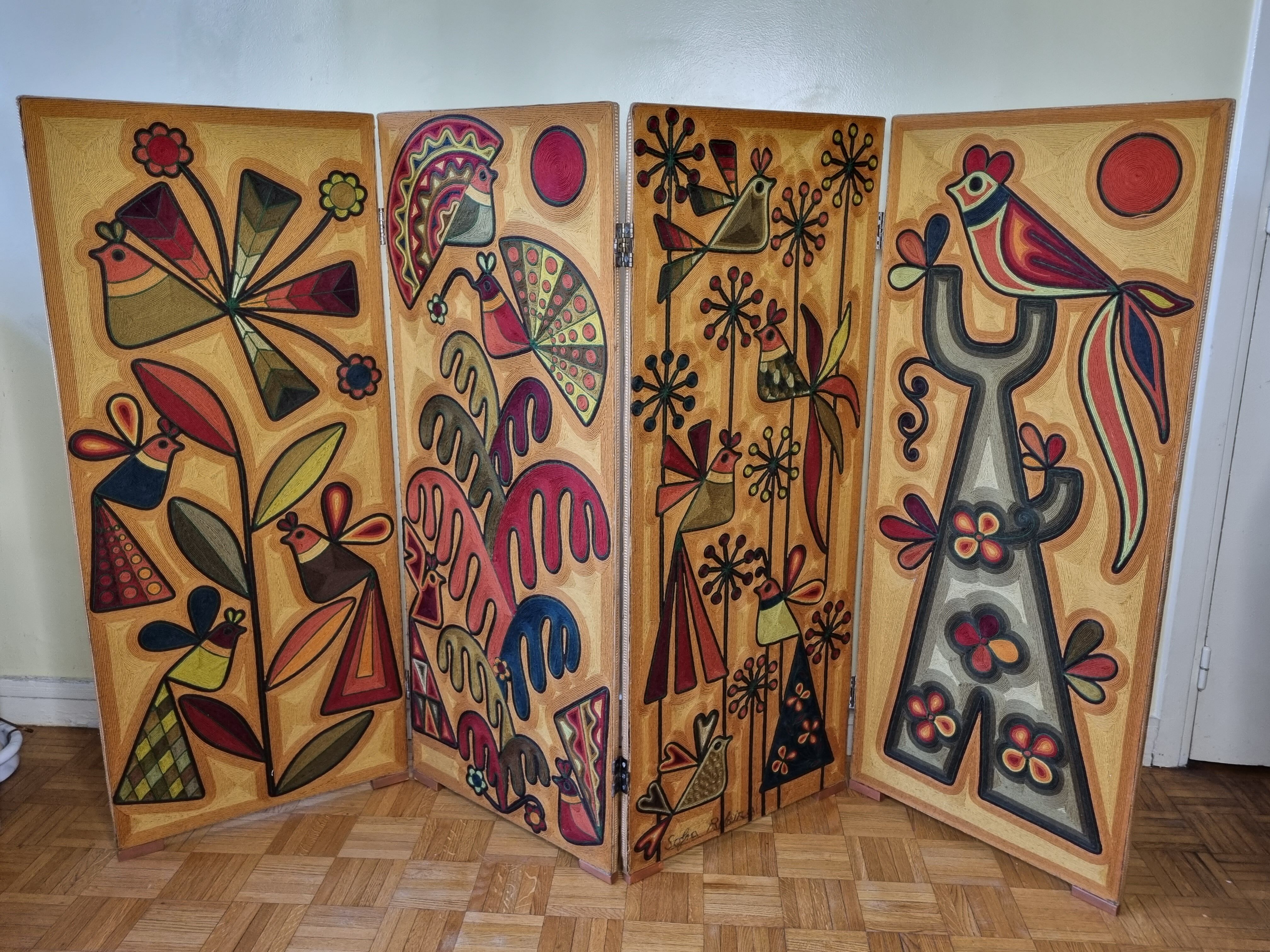 Paravent à décor de fils de laine, art "Huichol", signé, 123 cm