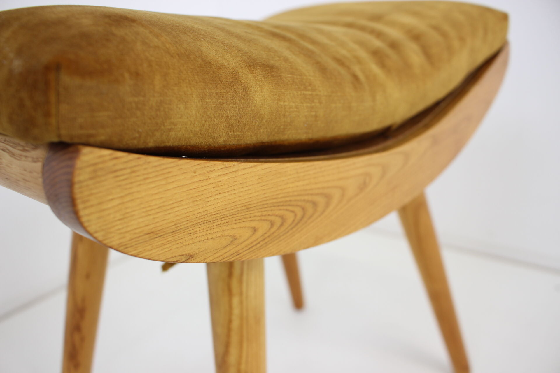 Mid-Century Wooden Stool or Footstool/Uluv, 1960s, Czechoslovakia Status, Submit