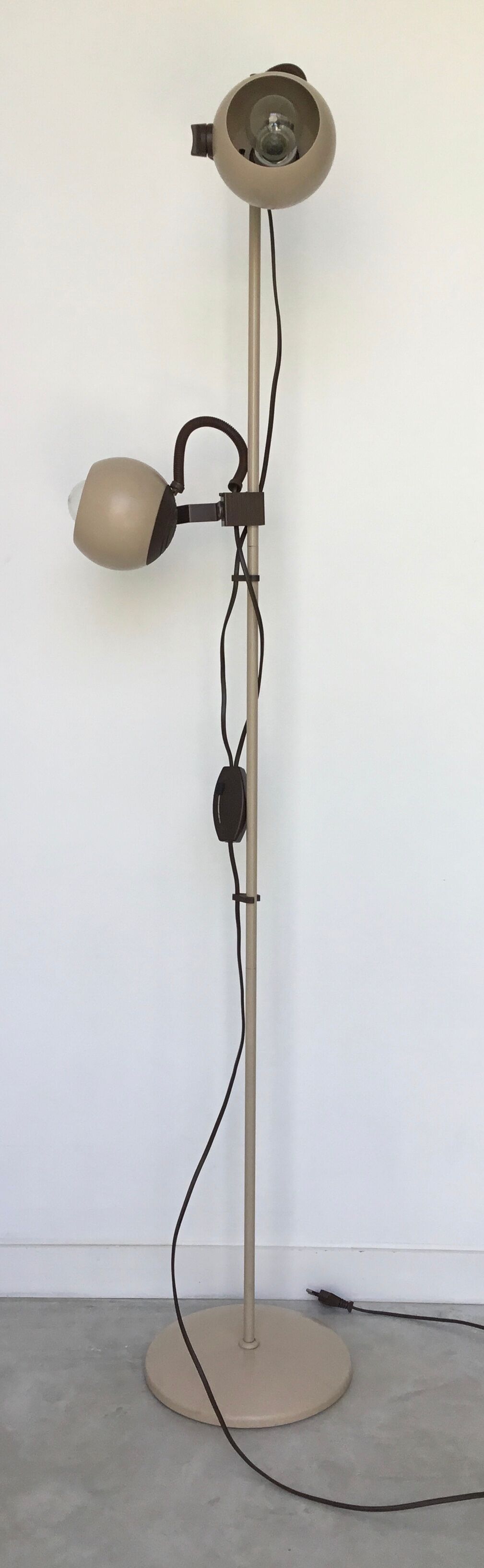 Eyeball floor lamp with 2 adjustable lights - German design 1970