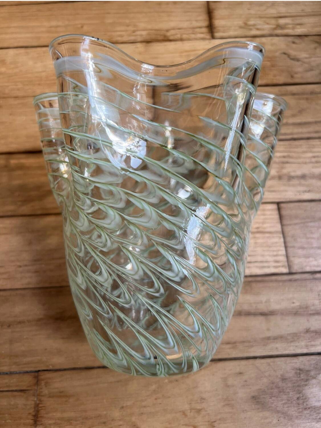 Filigree glass vase in the shape of a handkerchief with a corolla-shaped neck, Murano style