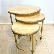Set of 3 nesting tables in marble and gold metal – 1970s