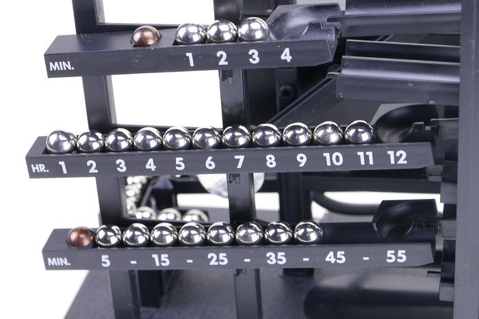 Roll-o-clock Ball Clock-Mattel - 1983