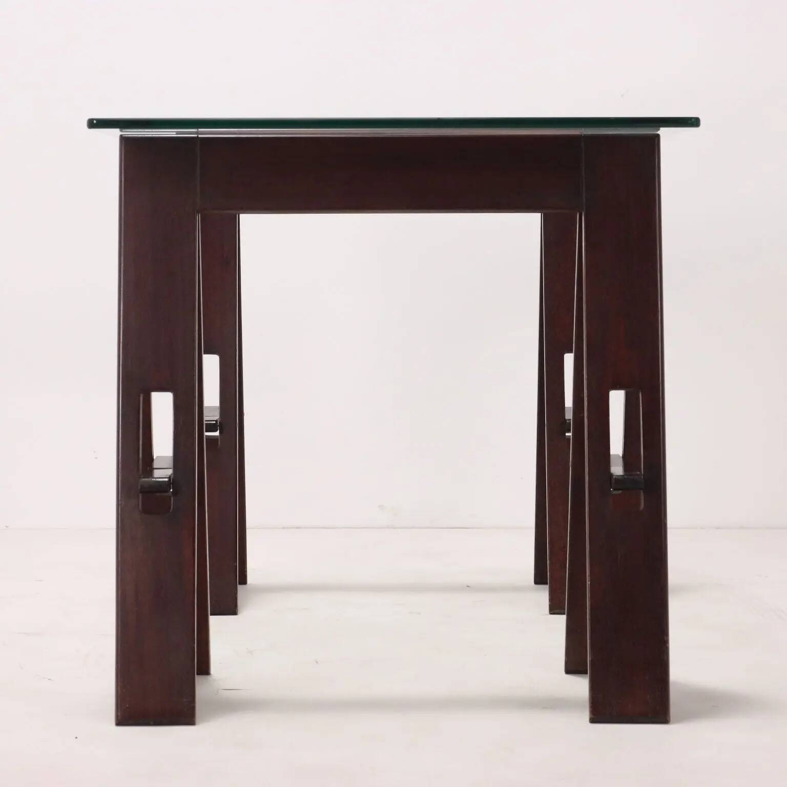 Table vintage en bois à tréteaux avec plateau en cristal, Italie, années 1980