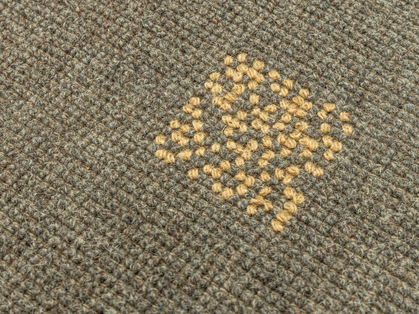 1960s carpet, 238 x 330