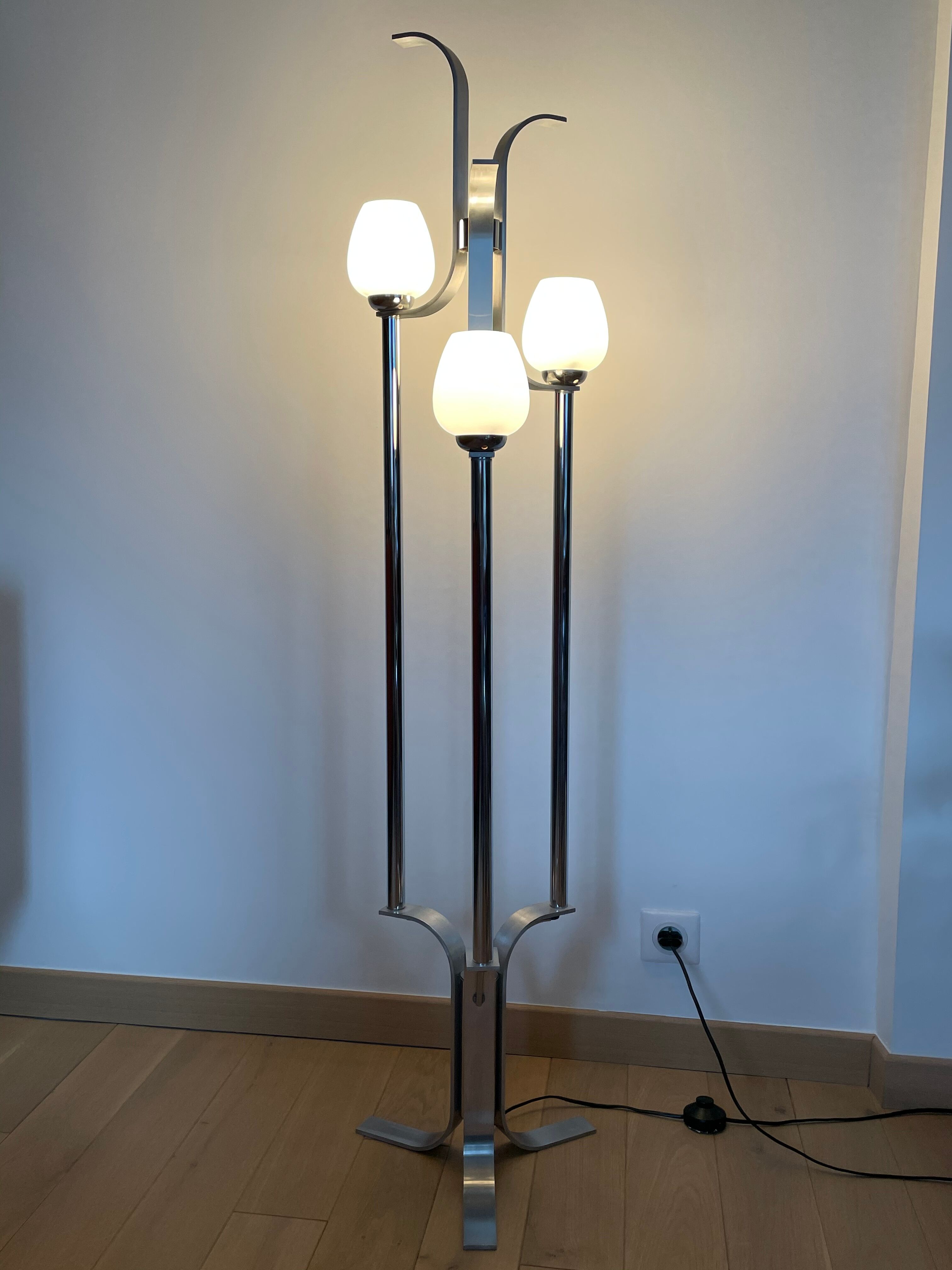 Space age lamp in brushed steel and opalin glass, 1970