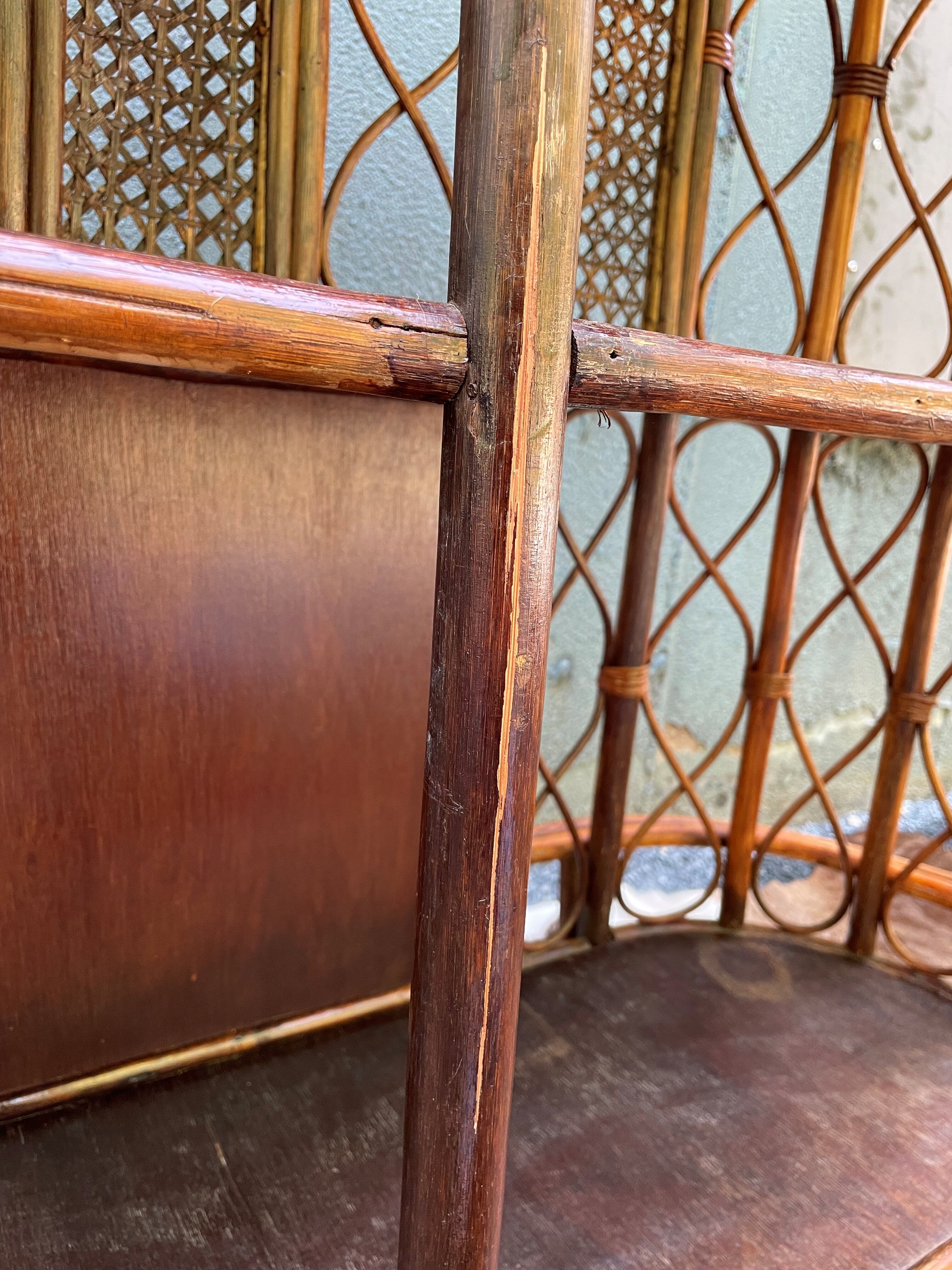 Vintage rattan bar