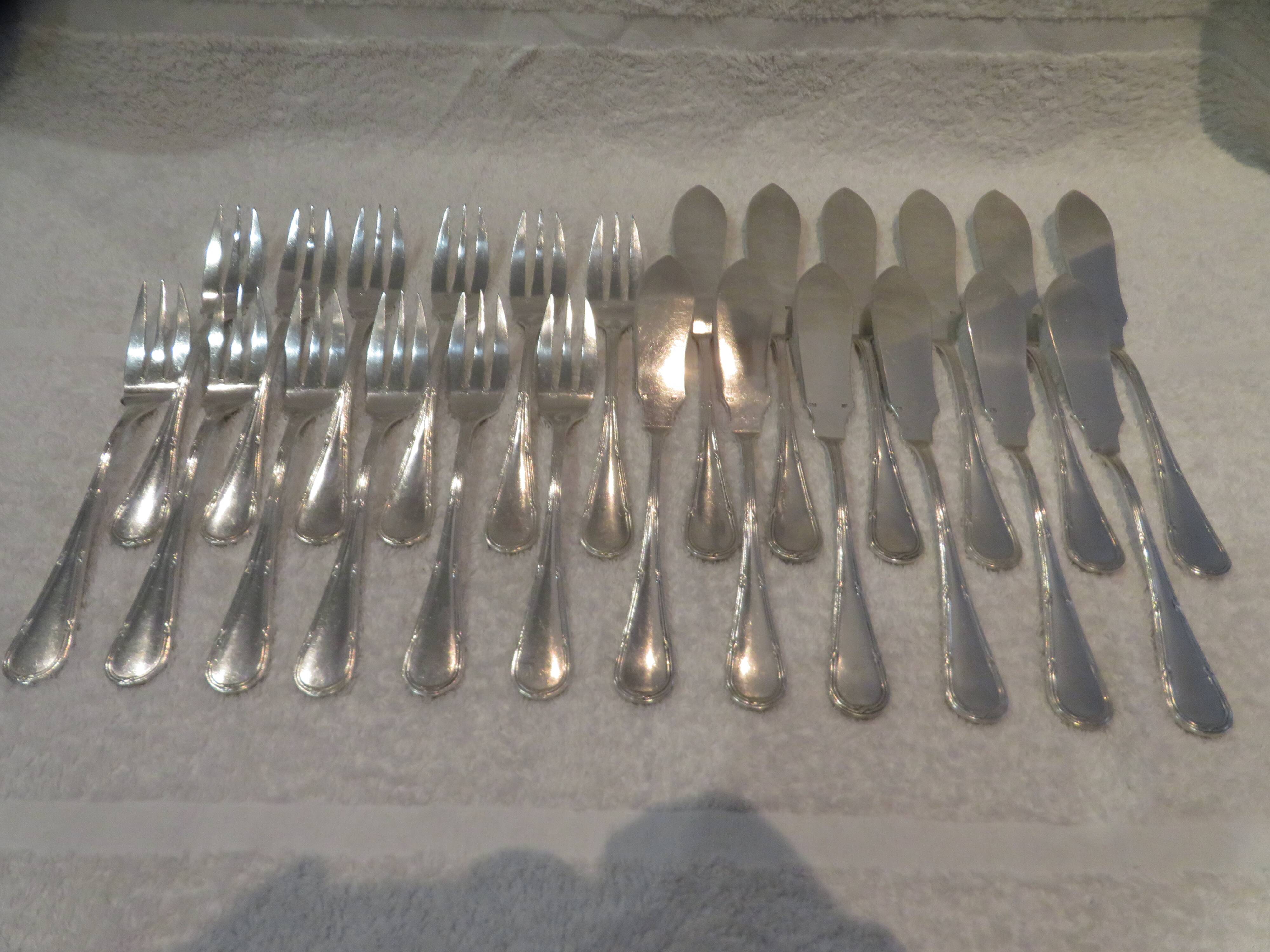 12 fish cutlery sets 24p silver plated metal goldsmith Apollo Louis XVI rushes