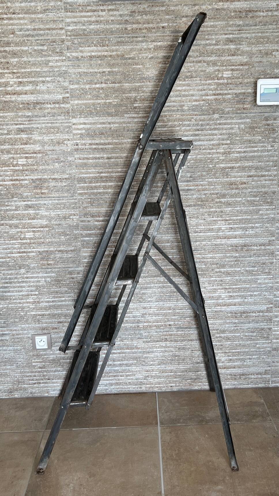 Manufrance 1930 industrial metal stepladder