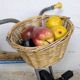 Small front bicycle basket in wicker.