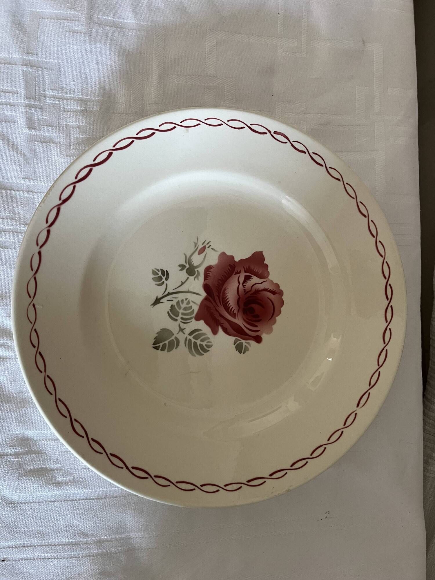 Serving dish