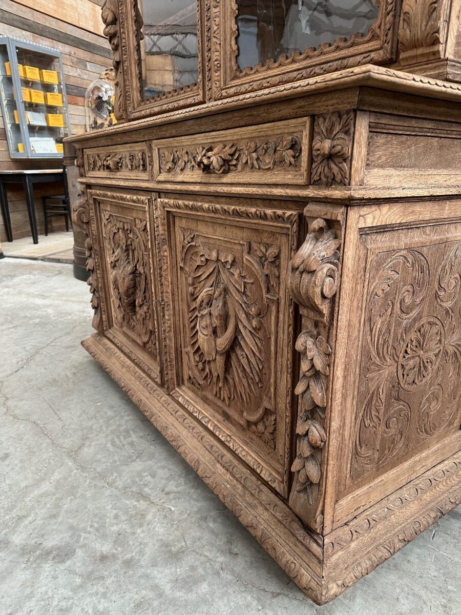 Hunting furniture from the late 19th century
