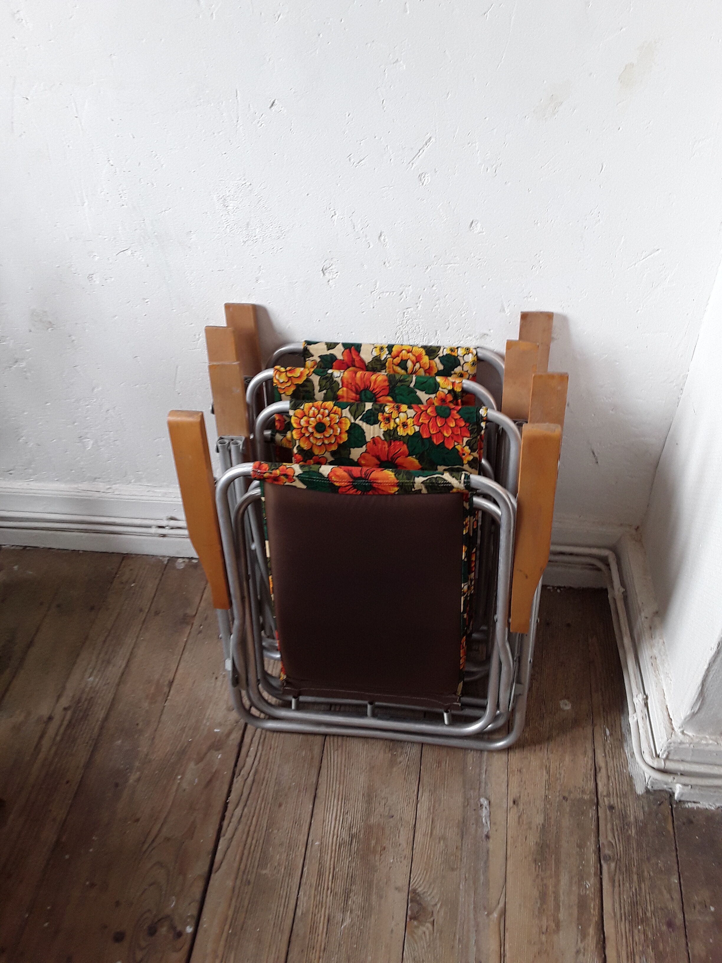 Vintage folding camping chairs 60s/70s