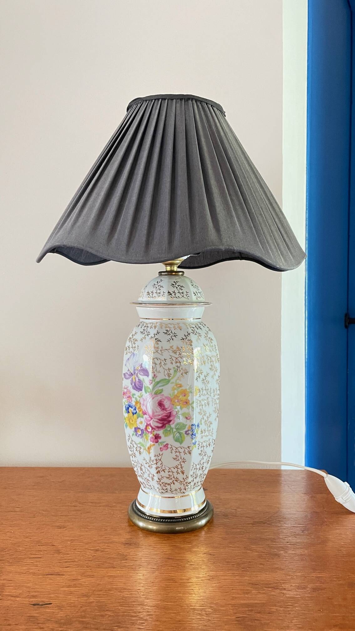 LAMP Porcelain from LIMOGES France