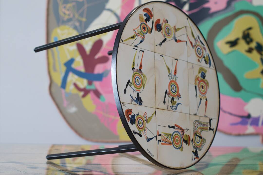 Table basse circulaire décor de guerriers - 1960 Roger Capron