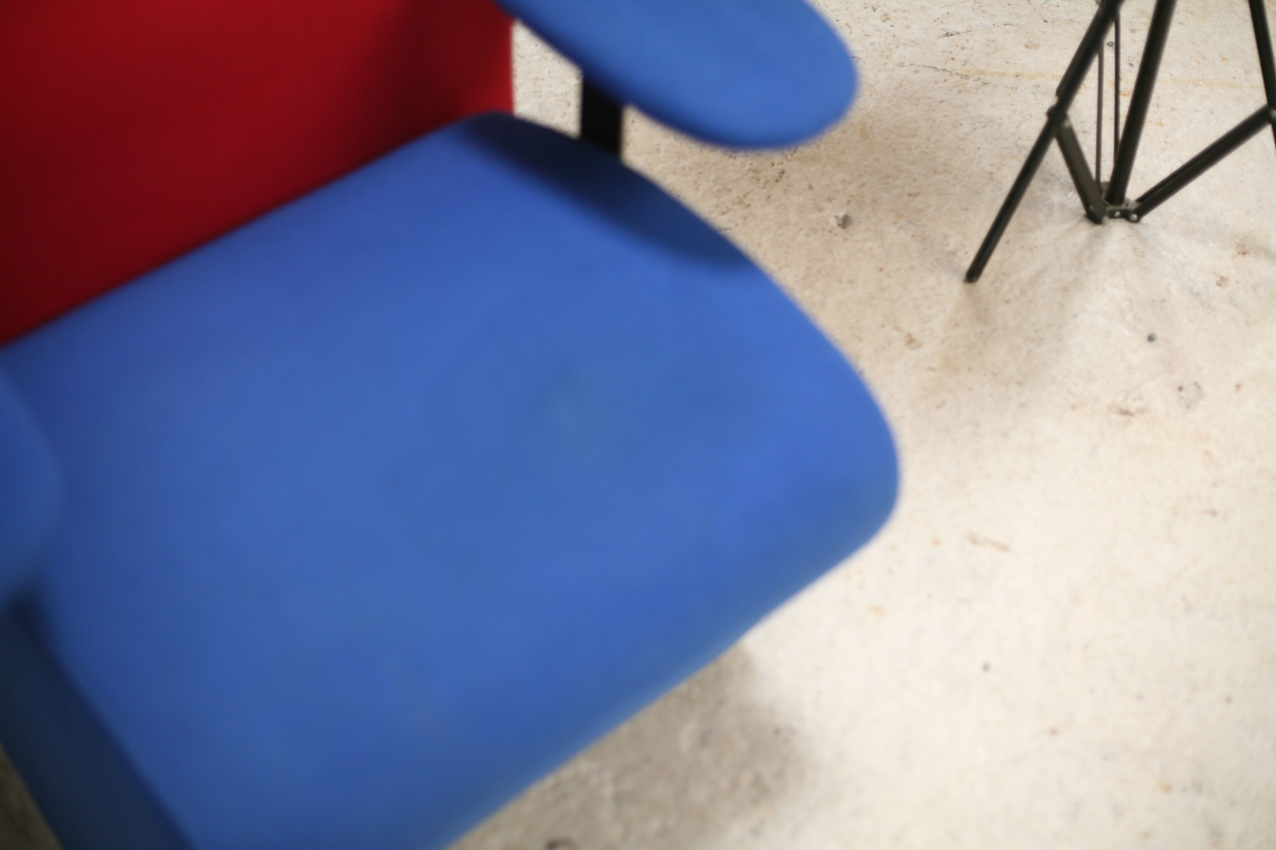 Paire de fauteuils 1995
