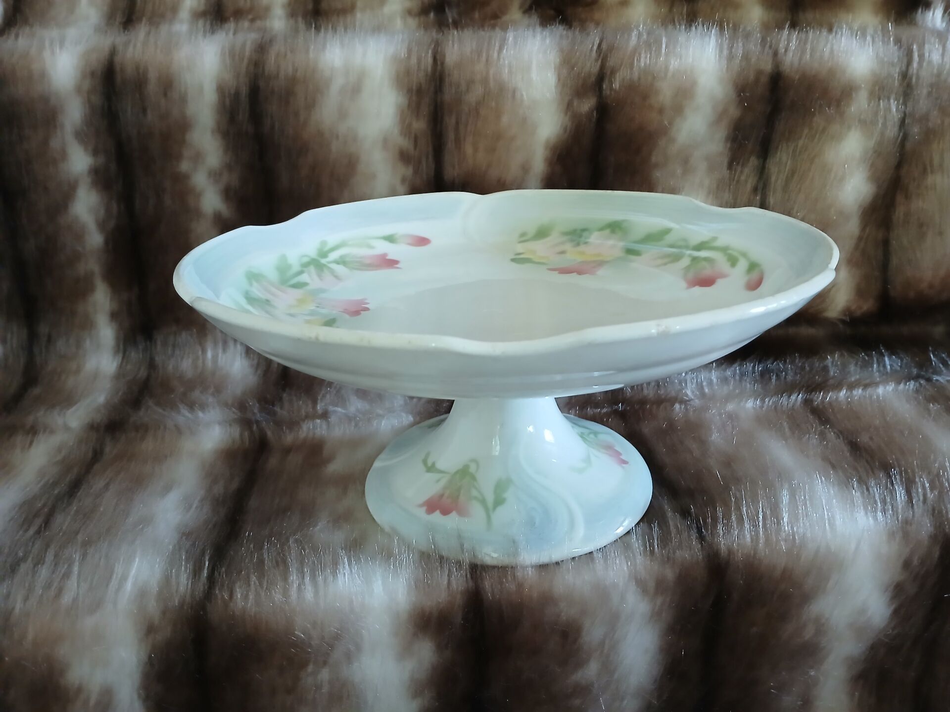 Antique compote dish "Grand dépôt Paris"