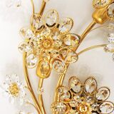 Large wall lamp in gilded brass, Palwa flowers by Ernst Palme, 1970s.