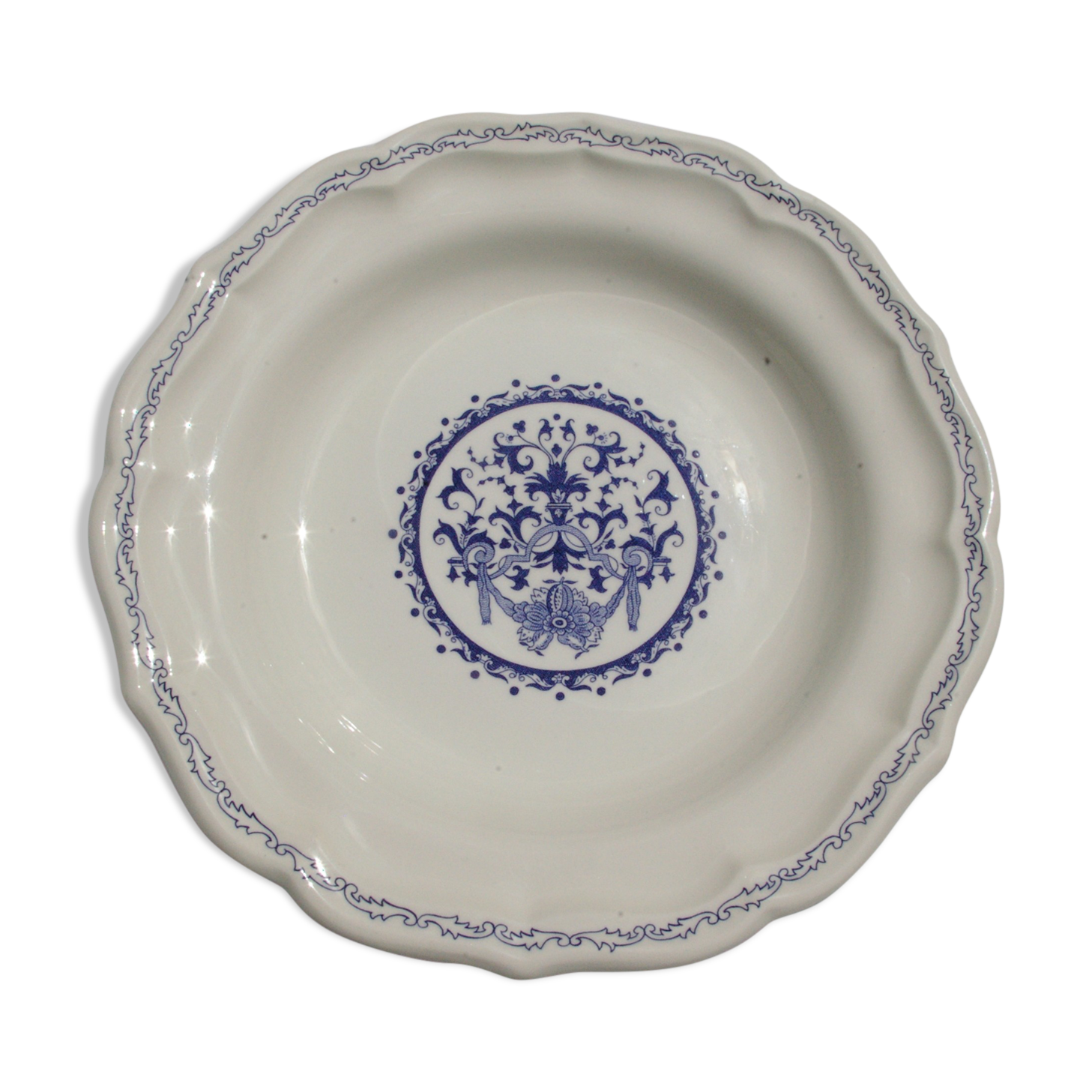 Plat rond creux en Faïence de Gien diam 28cm Modèle Rouen 32 Camaïeu Bleu