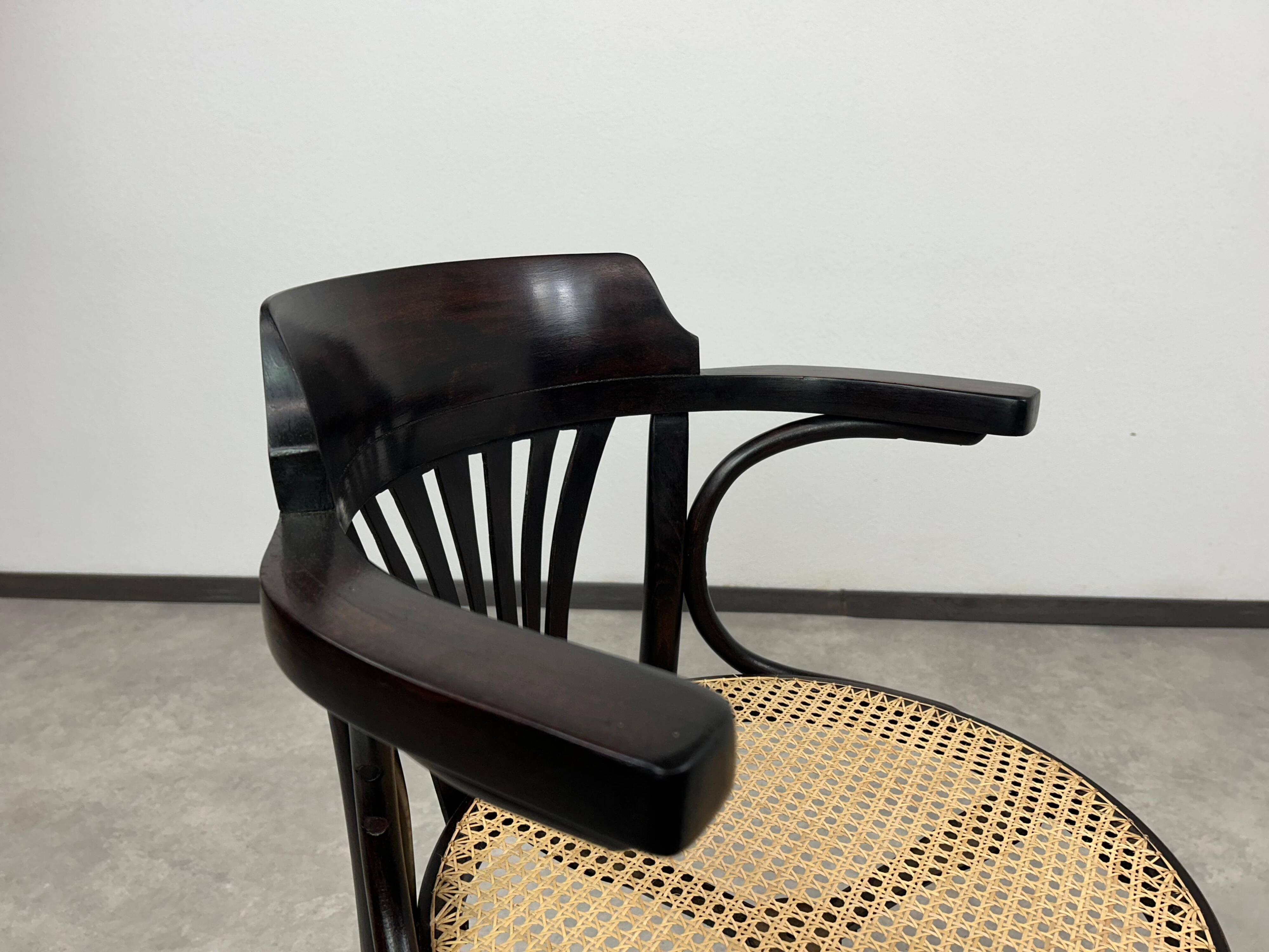 Swivel office chair in Jugendstil by Thonet