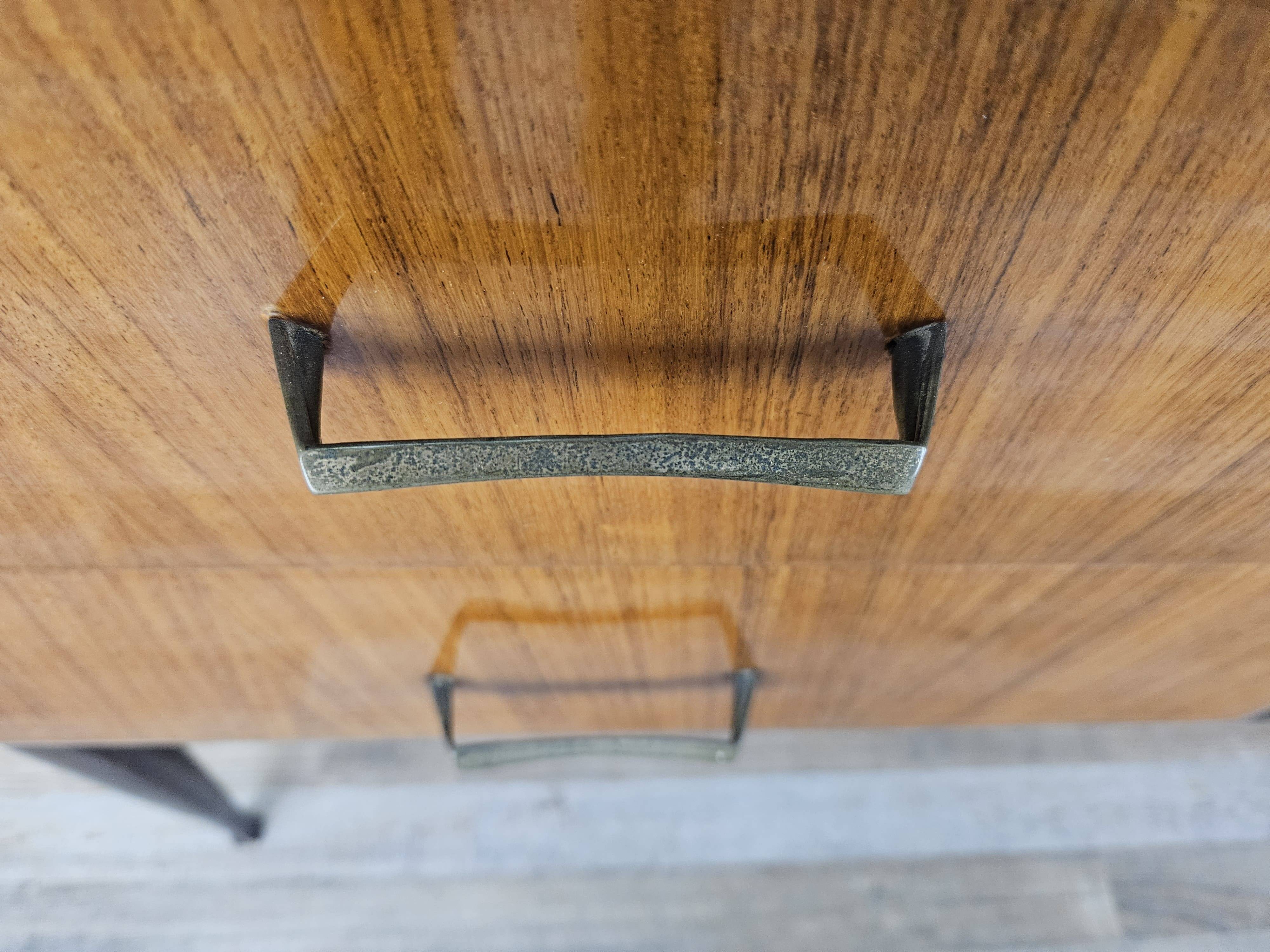 Mahogany burl chest of drawers with mirrored top