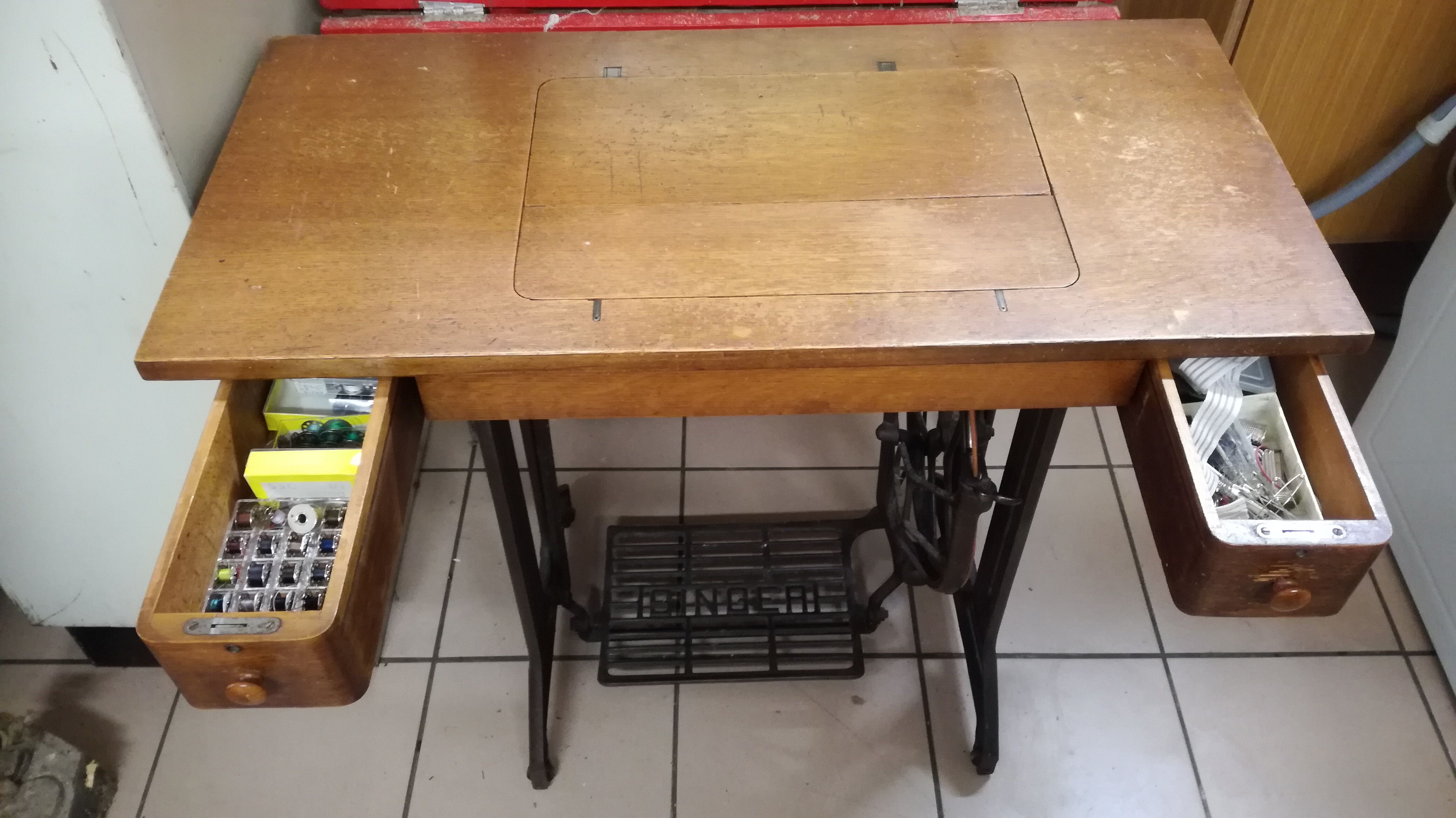Singer sewing machine
