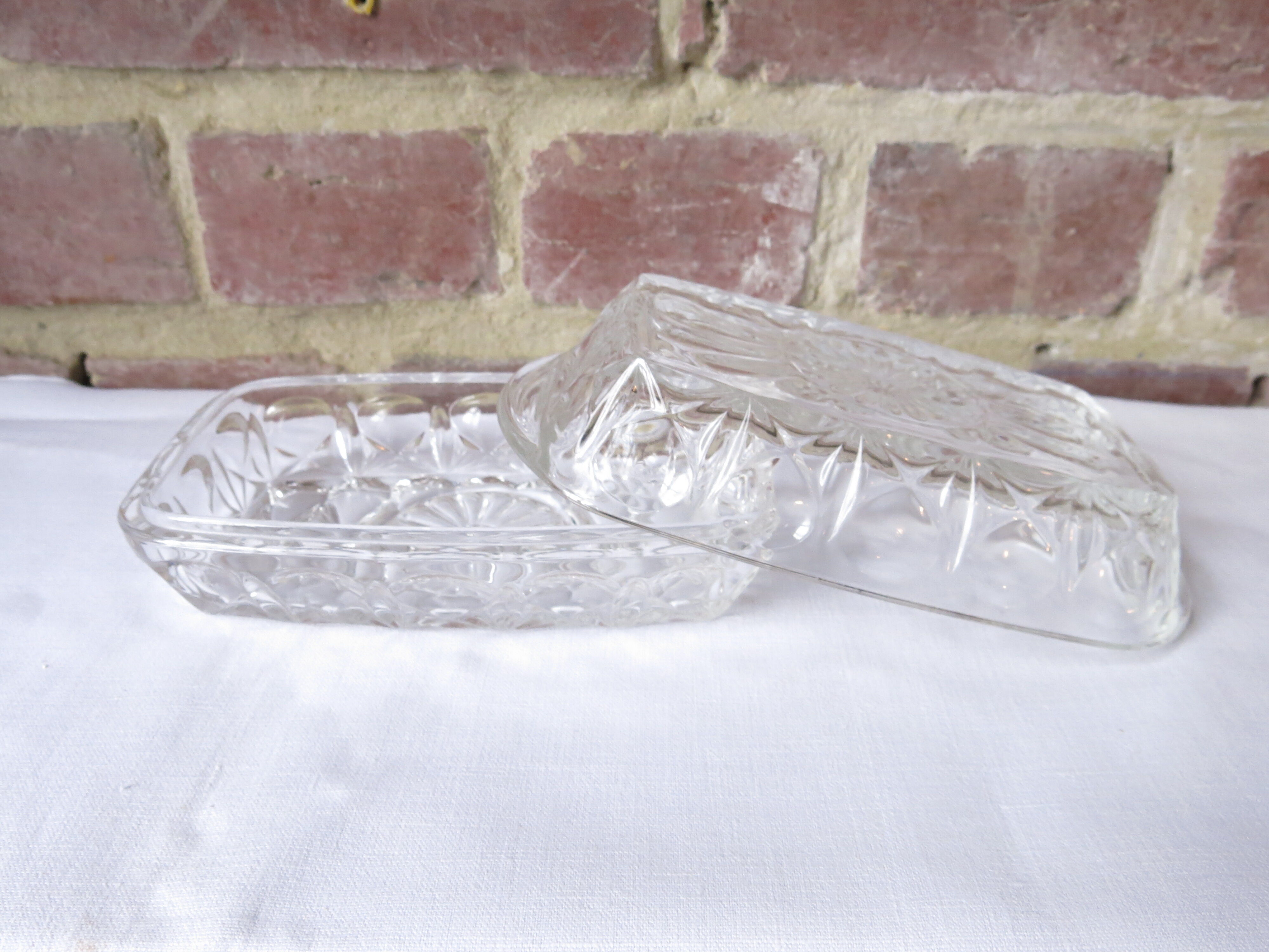 Butter dish from Reims in transparent glass