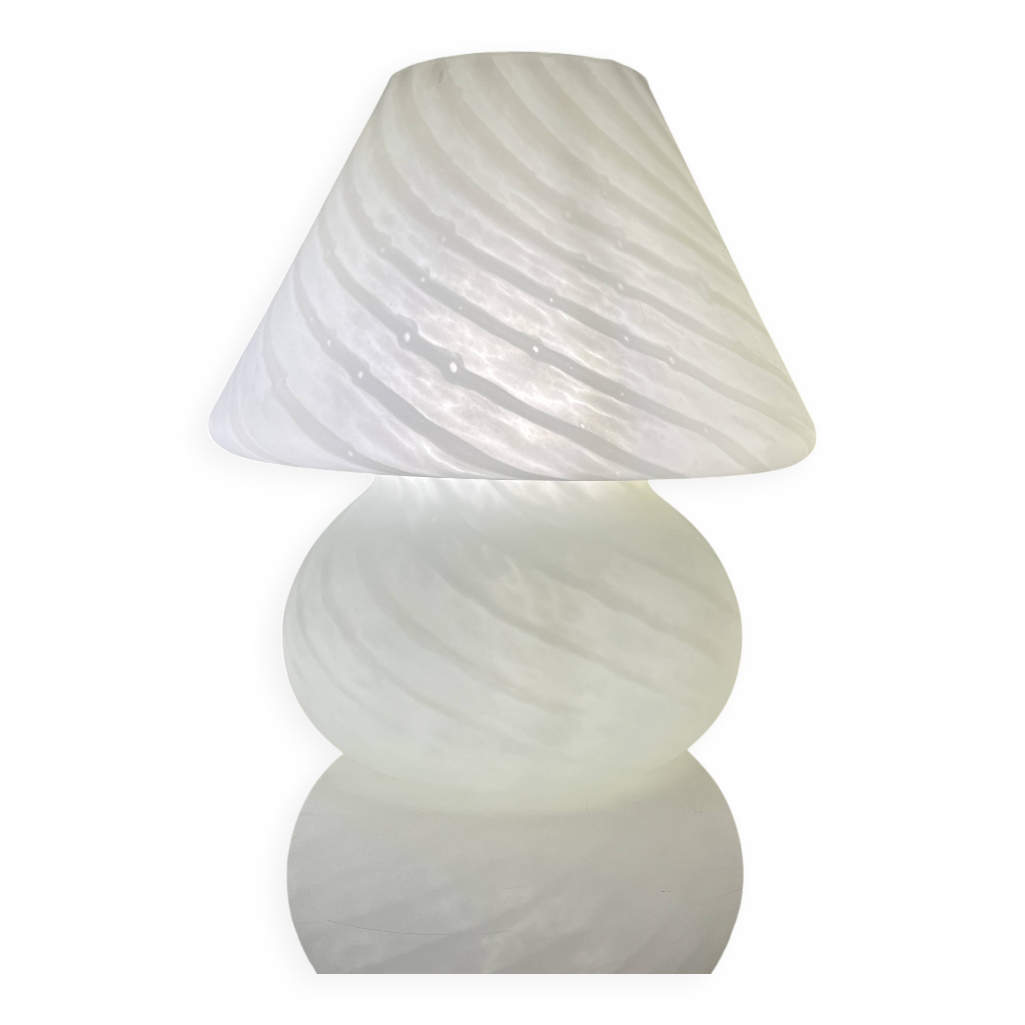 Vintage Murano Italy mushroom lamp with spiral decoration