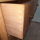 Commode vintage en bois en plaquage clair