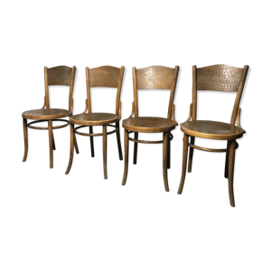 Suite de 4 chaises bistrot
