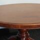 Table ovale en acajou
